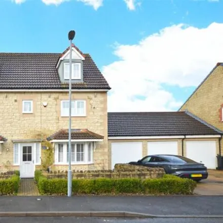 Buy this 5 bed house on Hamilton Way in Bath and North East Somerset, BS14 0SZ