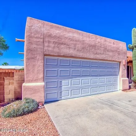 Buy this 3 bed house on 10299 North Hatteras Place in Oro Valley, AZ 85737