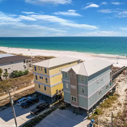 Buy this 8 bed house on Southern Shores in 437 West Beach Boulevard, Gulf Shores