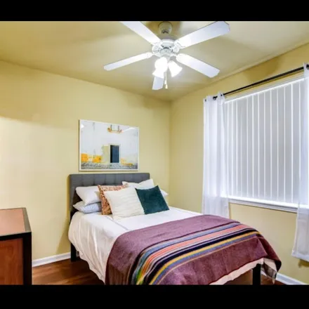 Rent this 1 bed room on Mc Grew Street in Hattiesburg, MS 39401
