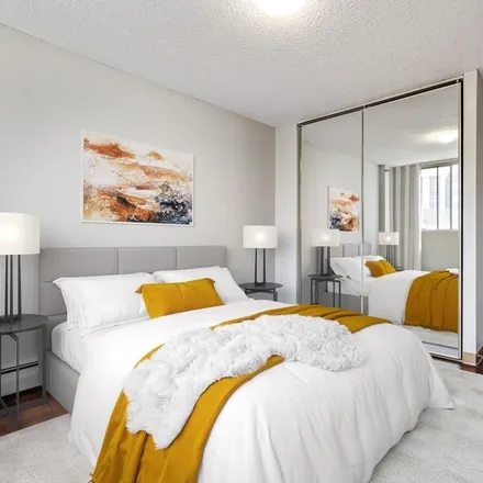 Image 17 - 924 7 Ave SW, Calgary, AB T2P, Canada - Room for rent