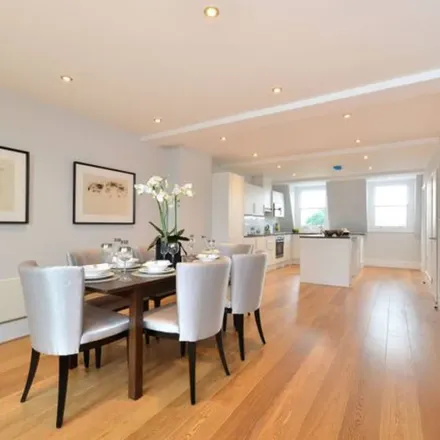 Image 3 - Elsham Road, London, W14 8DQ, United Kingdom - Apartment for rent