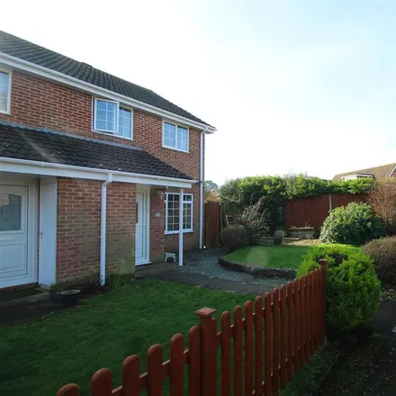 Rent this 3 bed house on Samber Close in Pennington, SO41 9LF
