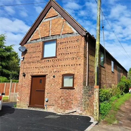 Image 1 - Lowe Lane, Franche, DY11 5QP, United Kingdom - Duplex for rent