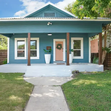 Rent this 3 bed house on Believers in Christ Ministries in 820 North New Braunfels Avenue, San Antonio