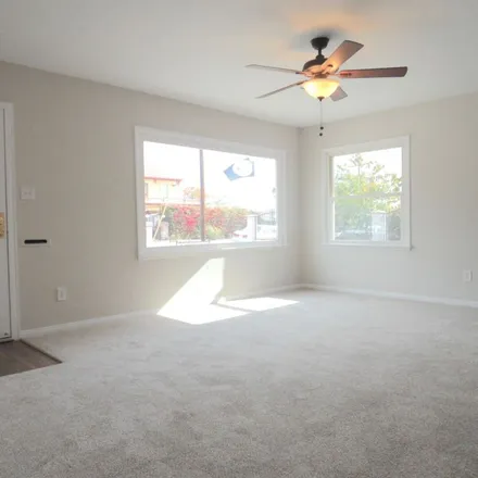 Image 9 - 1502 L Avenue, National City, CA 91950, USA - Apartment for rent