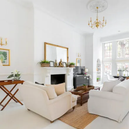 Rent this 2 bed apartment on 185 Sutherland Avenue in London, W9 1HR