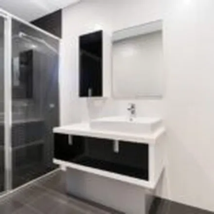 Image 5 - 220A Coronation Drive, Milton QLD 4064, Australia - Apartment for rent