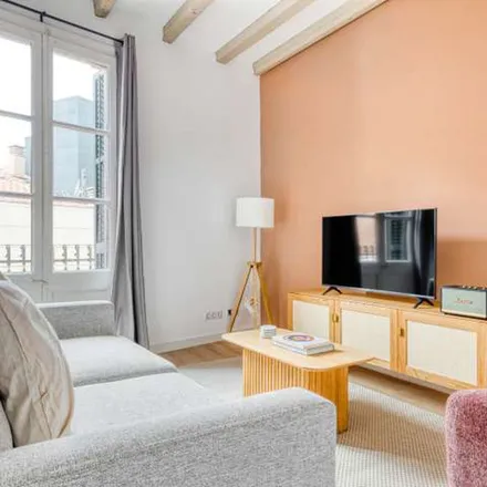 Rent this 3 bed apartment on Autoescoles Corsa in Carrer de Cornet i Mas, 08001 Barcelona