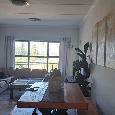 Rent this 2 bed apartment on Midwood Avenue in Richwood, Western Cape