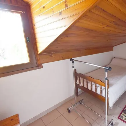 Rent this 2 bed house on Gendarmerie nationale in Campnègre, D 656