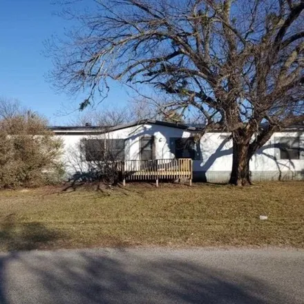 Buy this studio apartment on 333 Lorrist Avenue in Apache, Caddo County