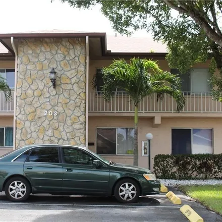 Image 1 - 203 Southeast 15th Place, Cape Coral, FL 33990, USA - Condo for rent
