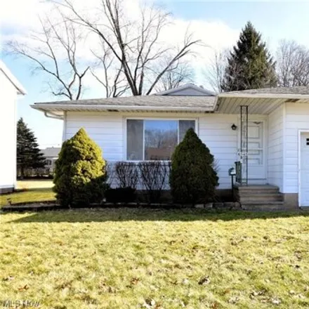 Rent this 3 bed house on 6569 Arbordale Avenue in Solon, OH 44139