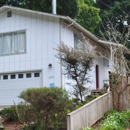 Buy this 3 bed house on 625 Park Avenue in Arcata, CA 95521
