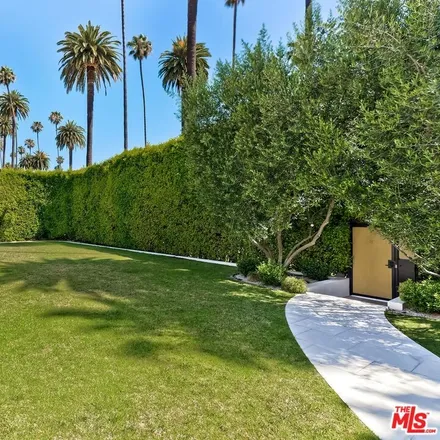 Image 6 - 729 North Bedford Drive, Beverly Hills, CA 90210, USA - House for sale