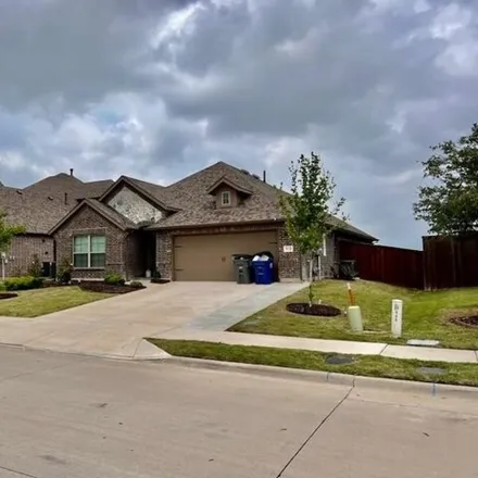 Rent this 4 bed house on 914 Waterview Drive in Prosper, TX 75078