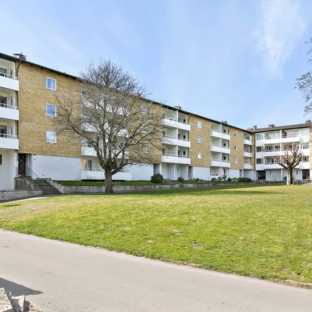 Rent this 2 bed apartment on Svängrumsgatan 21 in 421 72 Gothenburg, Sweden