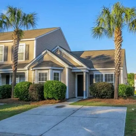 Rent this 2 bed house on 1068 Marsh Grass Way in Charleston, SC 29492