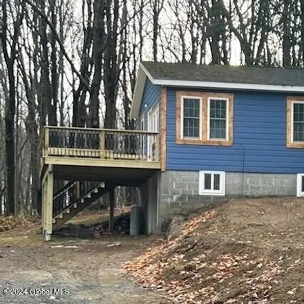 Buy this 1 bed house on 180 Kunkel Point Road in Mayfield, NY 12117