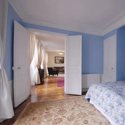 Rent this 3 bed apartment on 3 Rue Clapeyron in 75008 Paris, France