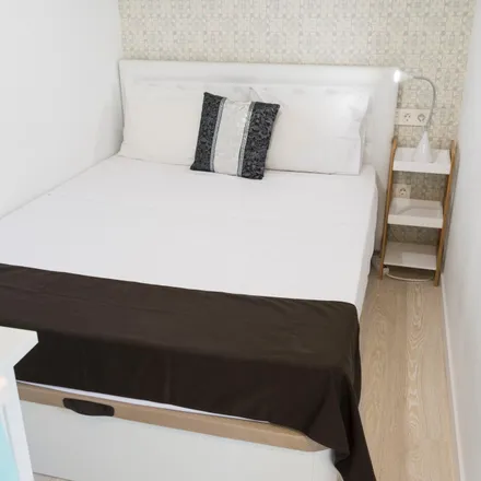 Rent this 1 bed apartment on Calle de Quintiliano in 11, 28002 Madrid
