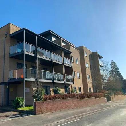 Rent this 2 bed apartment on Simco Court in 81 flats1-20 Northlands Road, Bedford Place