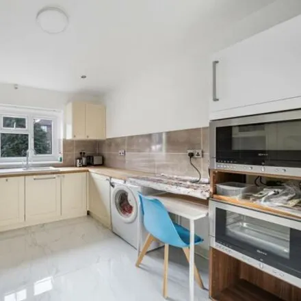 Image 4 - Northolme Gardens, South Stanmore, London, HA8 5BB, United Kingdom - House for sale