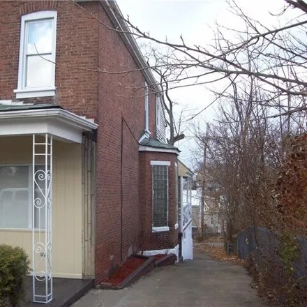 Image 2 - 646 Cedarhurst Street, Pittsburgh, PA 15210, USA - House for rent