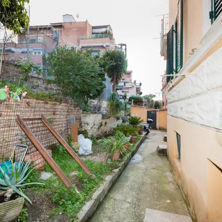 Image 2 - Vicolo del Vicario, 00165 Rome RM, Italy - Apartment for rent