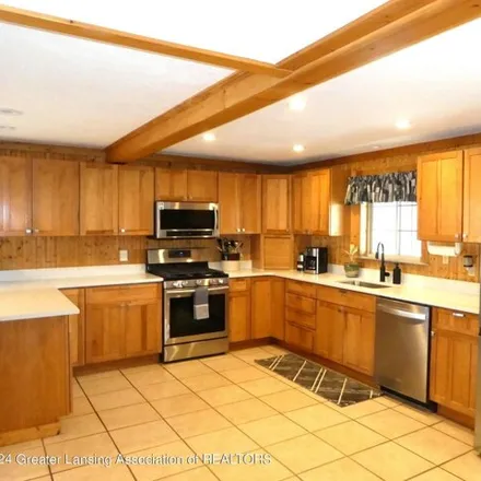 Image 7 - 15776 Airport Road, Watertown Charter Township, MI 48906, USA - House for sale