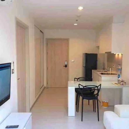 Rent this 1 bed apartment on Rhythm Sukhumvit 42 in Soi Barbot 1, Khlong Toei District