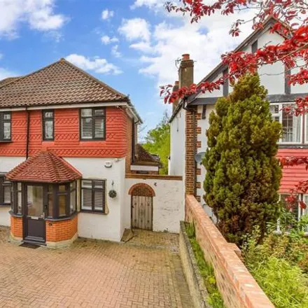 Buy this 4 bed house on Heathhurst Road in Croydon, Great London