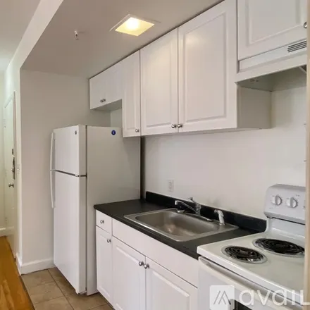 Rent this 1 bed apartment on 529 Beacon St