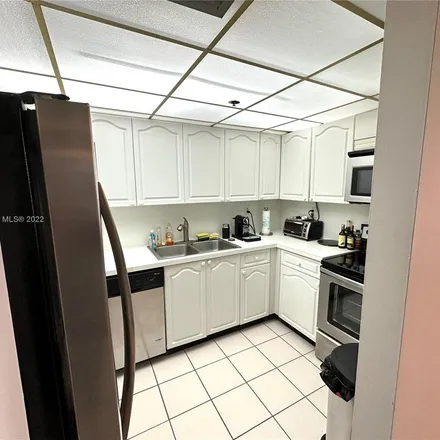 Rent this 1 bed apartment on Doubletree by Hilton Grand Hotel Biscayne Bay in North Bayshore Drive, Miami