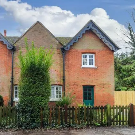 Image 4 - Lakes Lane, Beaconsfield, HP9 2LB, United Kingdom - Duplex for sale