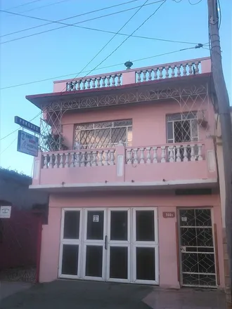 Rent this 2 bed house on Morón in La Victoria, CU