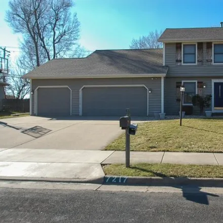 Buy this 4 bed house on 7269 North Benjamin Court in Peoria, IL 61614