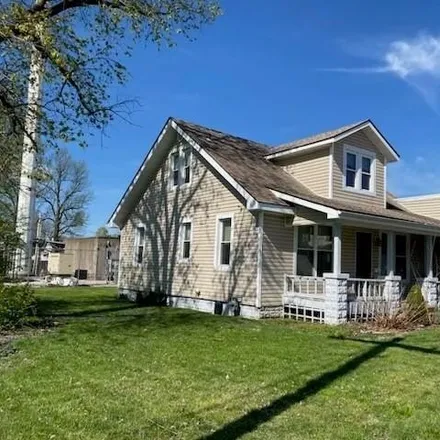 Buy this 5 bed house on 137 Iowa Ave in Belleville, Illinois