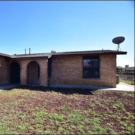 Image 2 - 5008 Sycene Court, El Paso, TX 79924, USA - House for rent