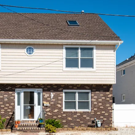 Buy this 5 bed house on 141 Trenton Avenue in Lavallette, Ocean County