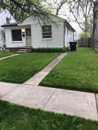 Buy this 2 bed house on 17594 Heyden St in Detroit, Michigan