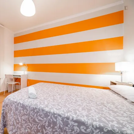 Rent this 4 bed room on New Age in Carrer de la Indústria, 132