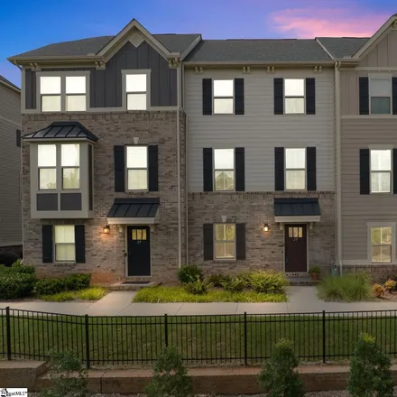 Buy this 3 bed condo on 27 Itasca Drive in Stone Lake, Greenville