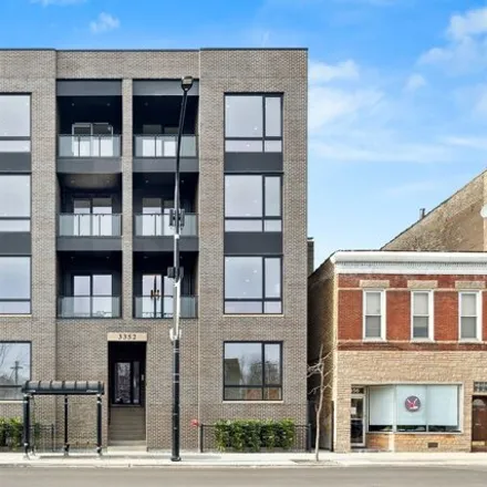 Buy this 3 bed condo on 3350 North Ashland Avenue in Chicago, IL 60657