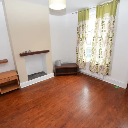 Rent this 3 bed apartment on 15 Cobden Street in Derby, DE22 3GX