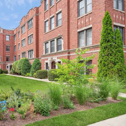 Buy this 2 bed house on 2314 Sherman Avenue in Evanston, IL 60201