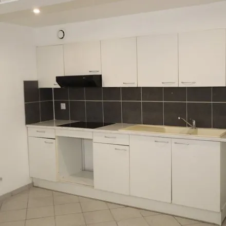 Rent this 4 bed apartment on Quai Freycinet 10 in 59140 Dunkirk, France