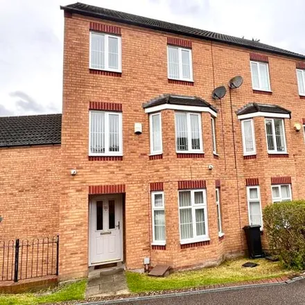 Buy this 3 bed townhouse on Wickford Close in Leicester, LE5 0BH