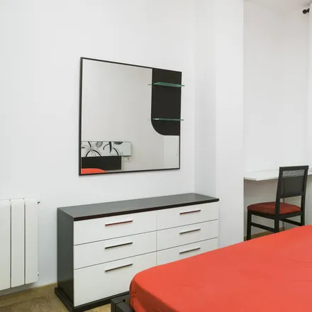 Image 2 - Nau dessenvolupament professional S.L., Carrer de València, 619, 08026 Barcelona, Spain - Room for rent